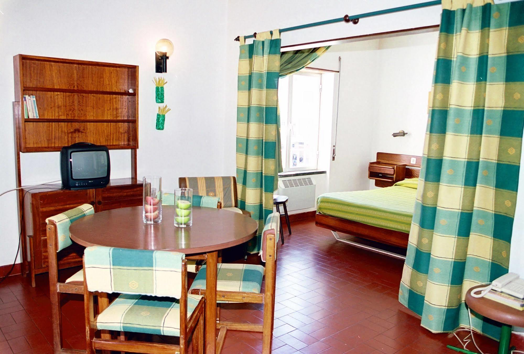 Hotel Apartamento Iate Portimão Extérieur photo