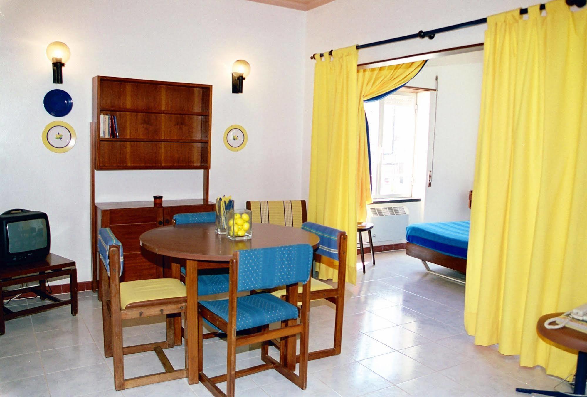 Hotel Apartamento Iate Portimão Extérieur photo
